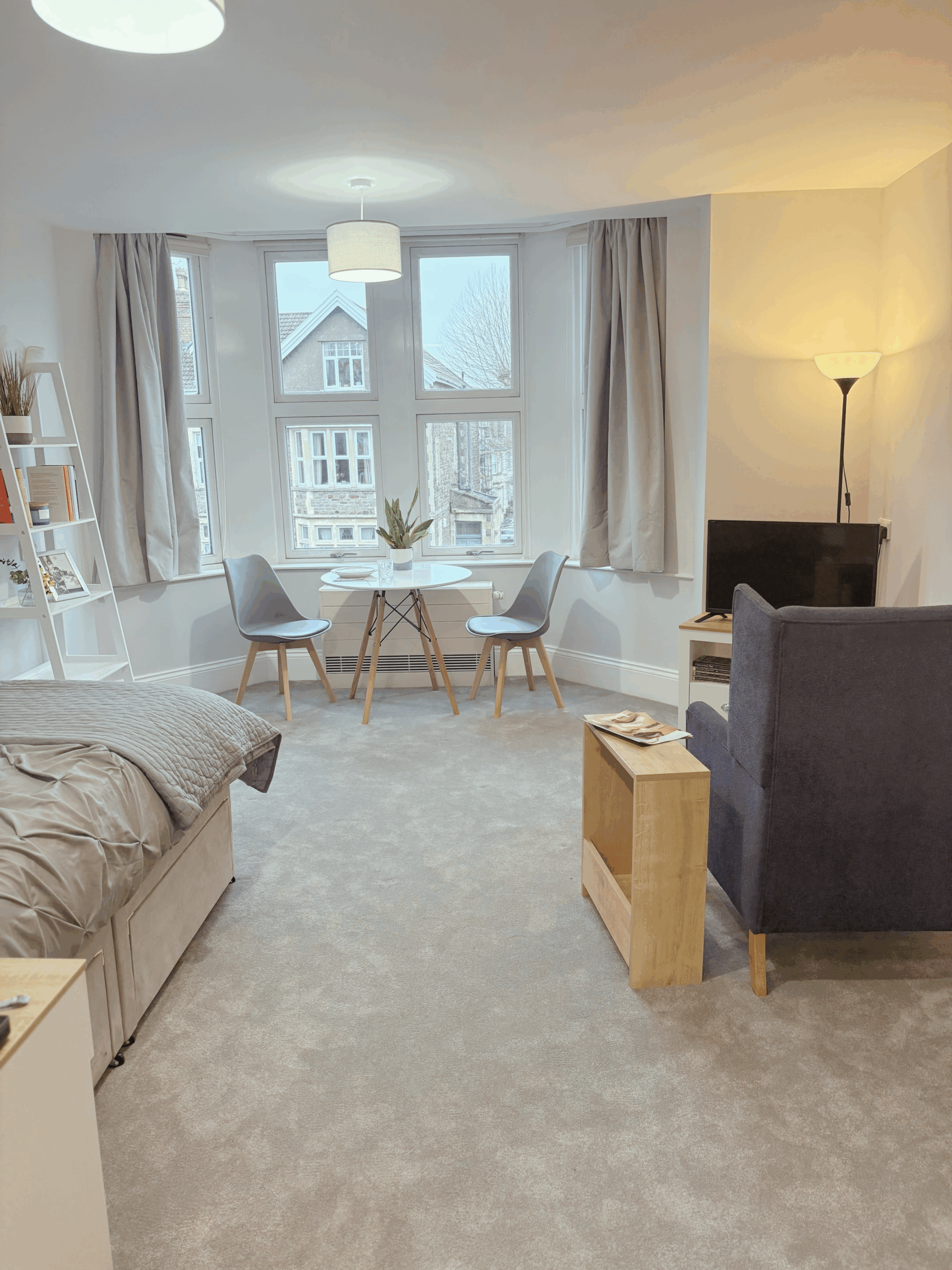 Redland Room 10 window NEW