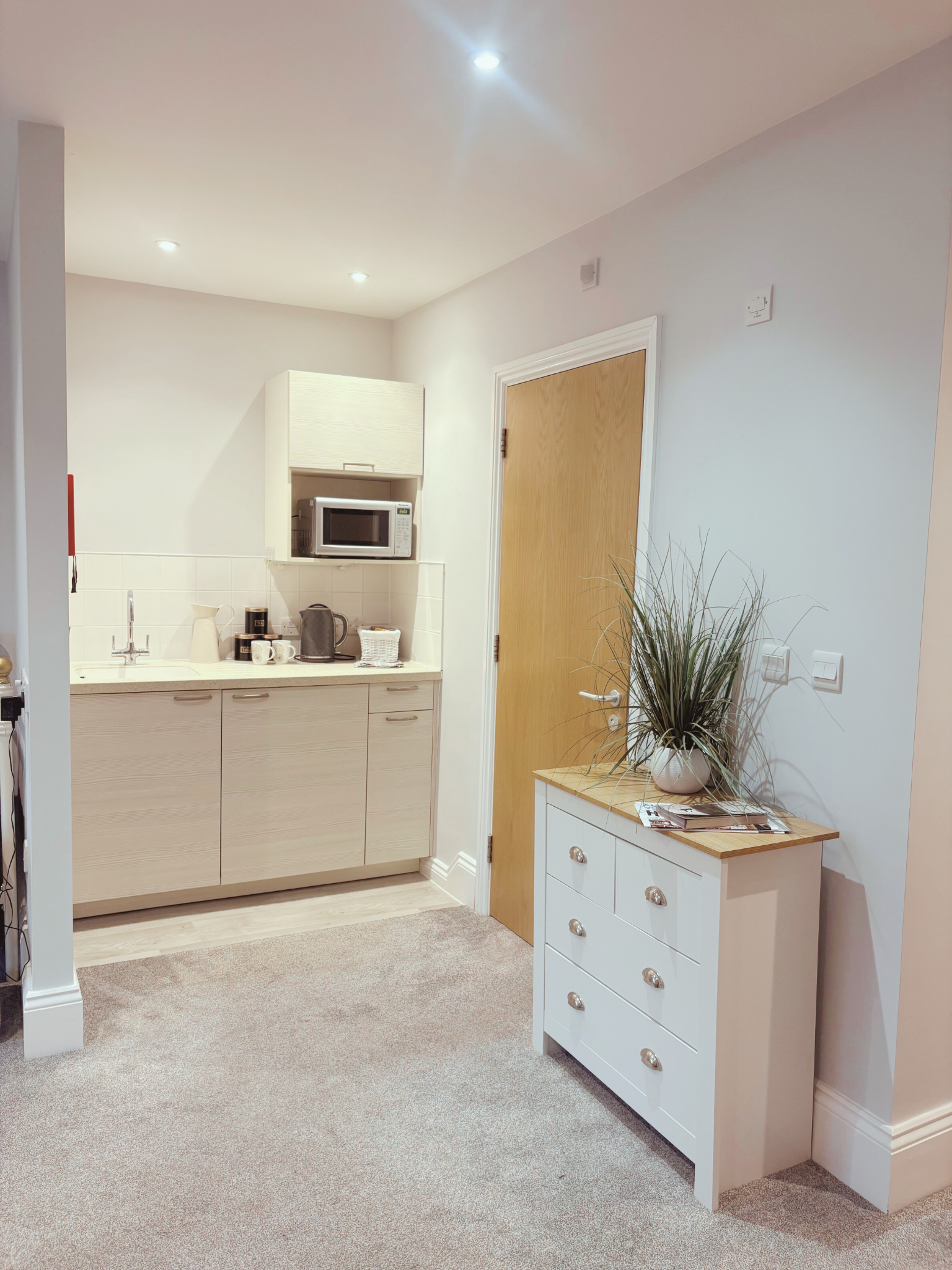 Room 8 Redland kitchen NEW