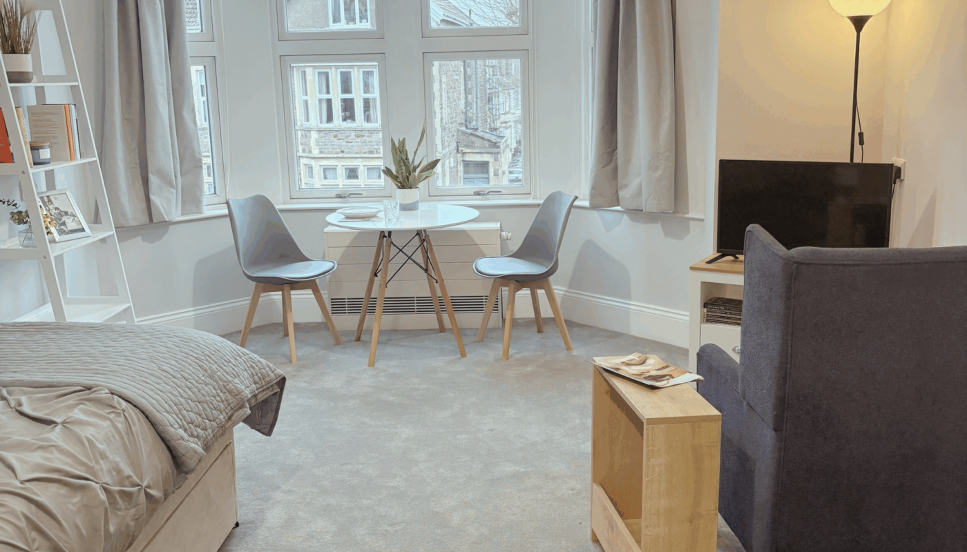 Redland Room 10 window NEW