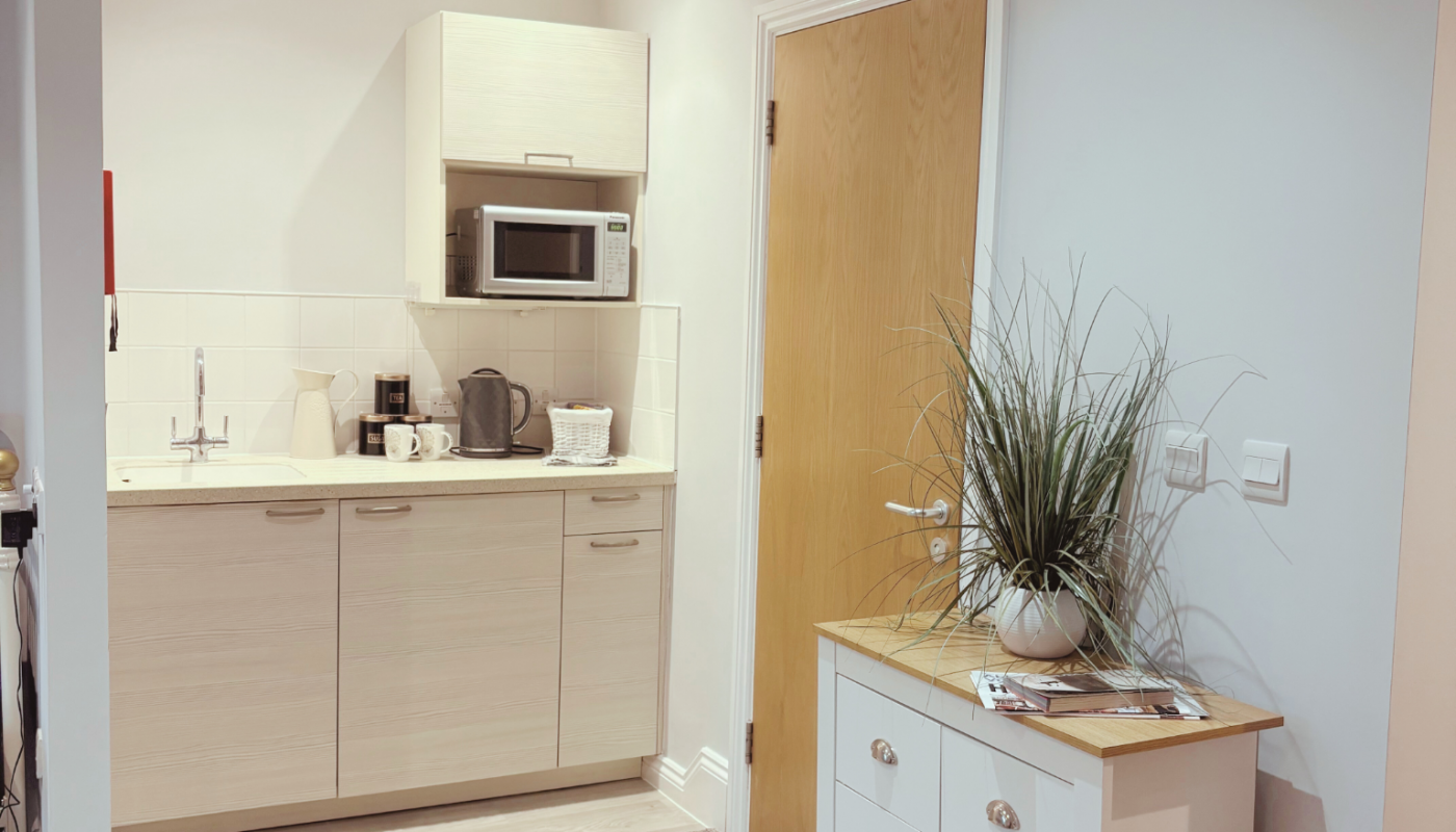 Room 8 Redland kitchen NEW